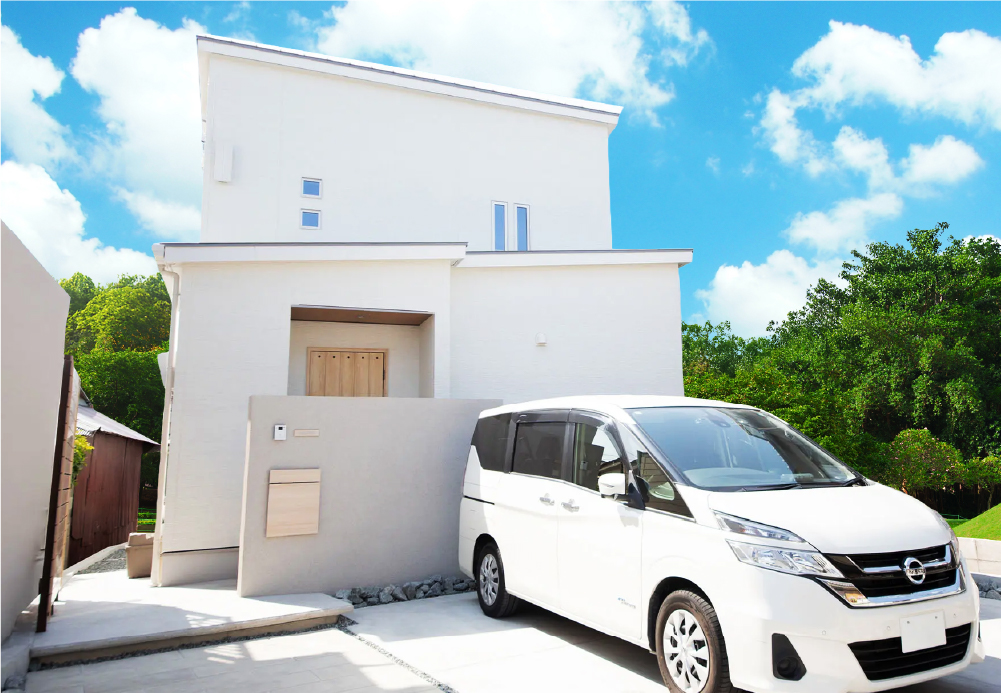 ホワイトベースの外観画像