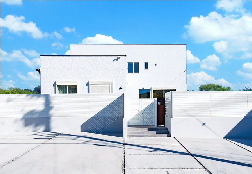 ホワイトベースの外観画像