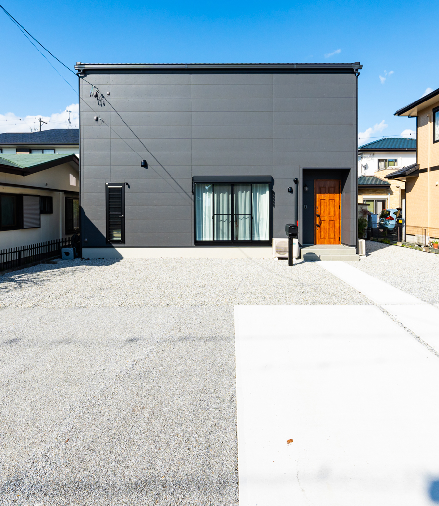 こだわりの空間、<br>明るさと上質さが融合した理想の住まい。