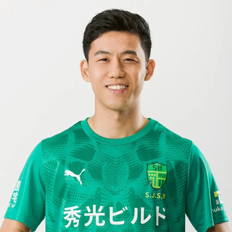 遠藤航 選手<br>秀光ビルド「正直住宅」<br>イメージキャラクターに<br>就任！
